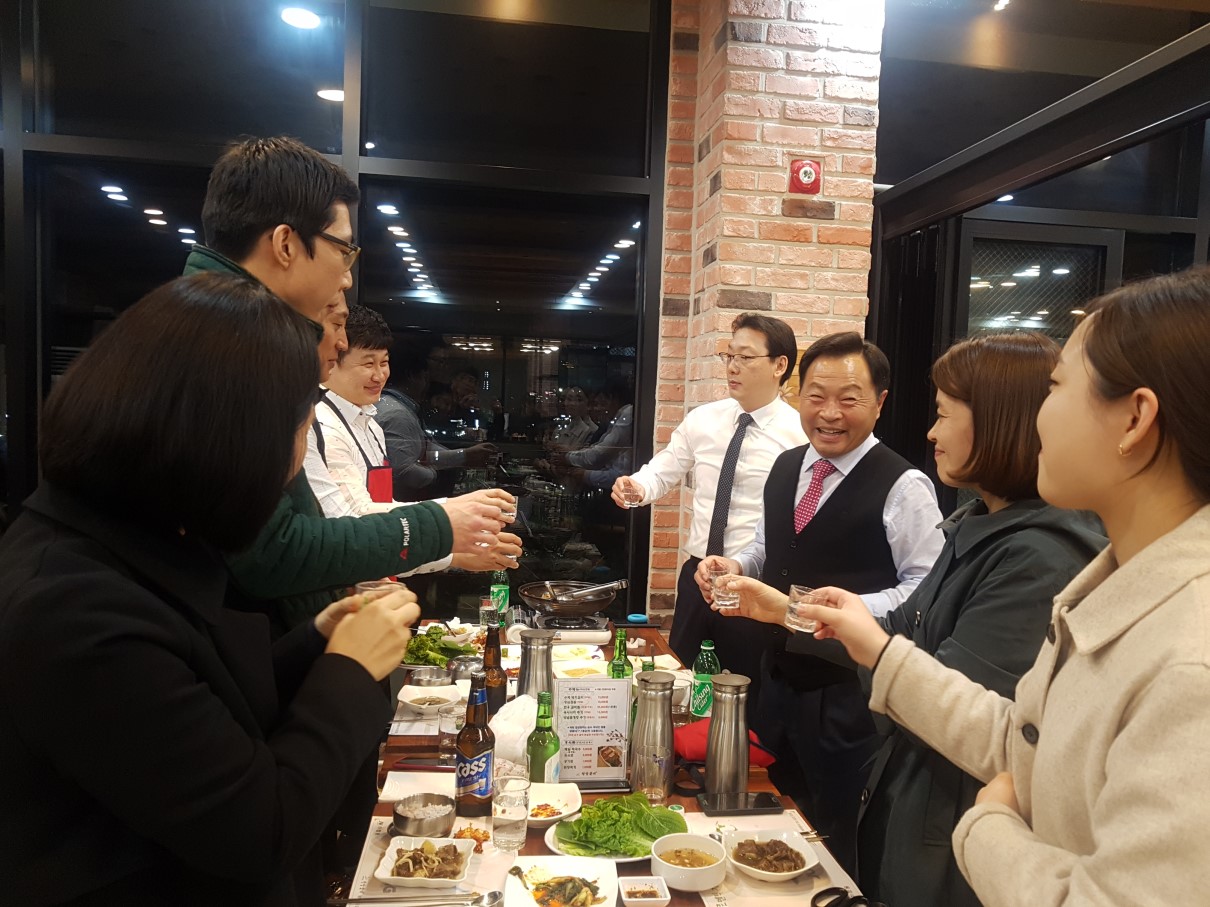 전직원24.jpg